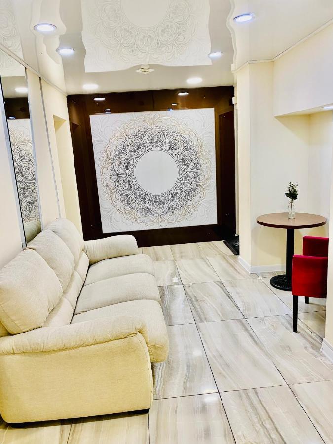 Like Home Hostel Na Shevchenko, 162Б Almaty Eksteriør bilde