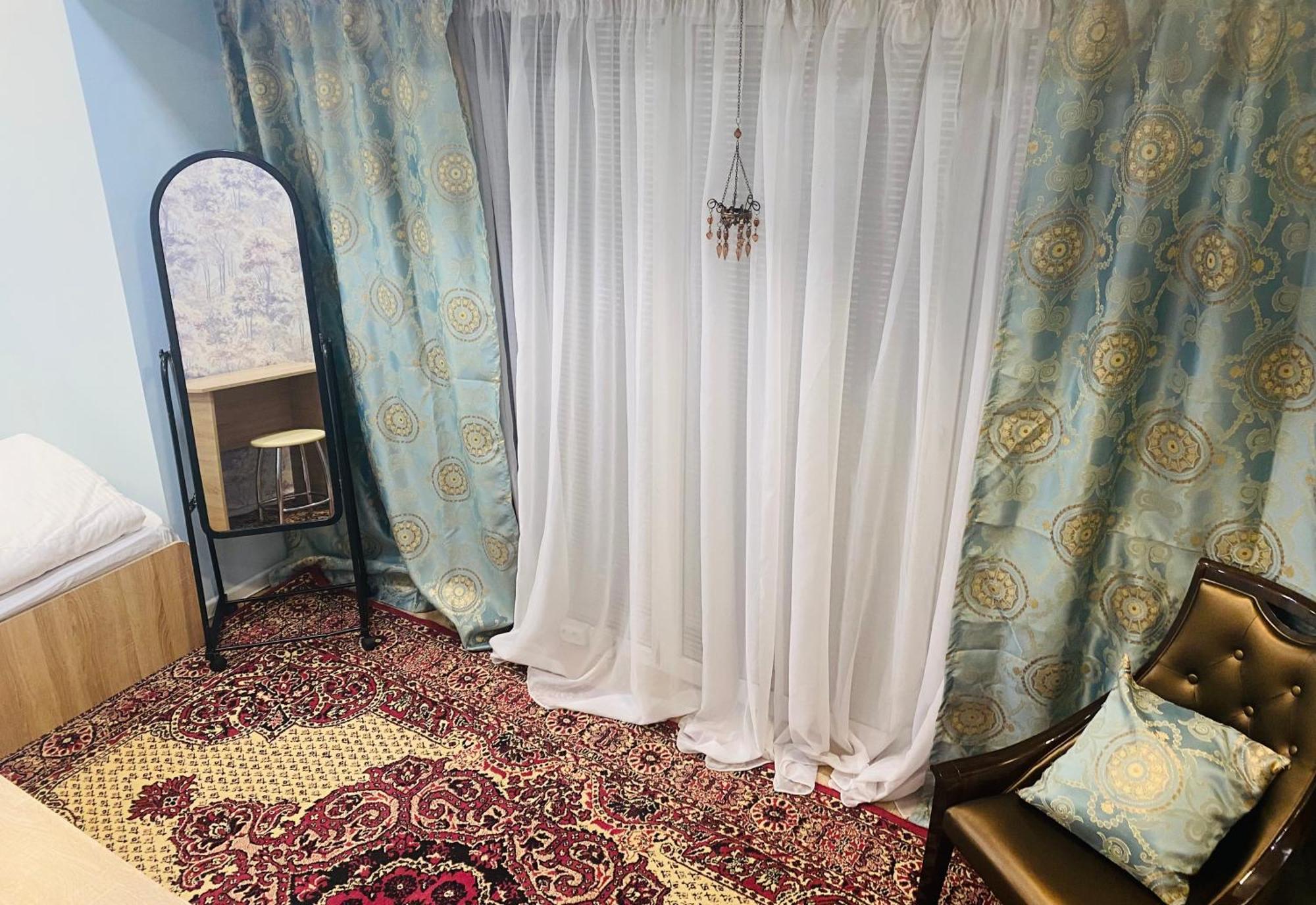 Like Home Hostel Na Shevchenko, 162Б Almaty Eksteriør bilde